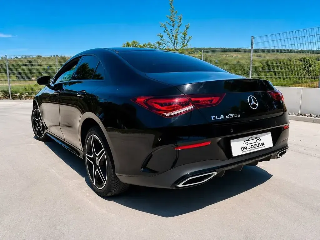 Gebraucht Mercedes CLA250e 160 PS (117 kW) 2022 Schwarz Coupé