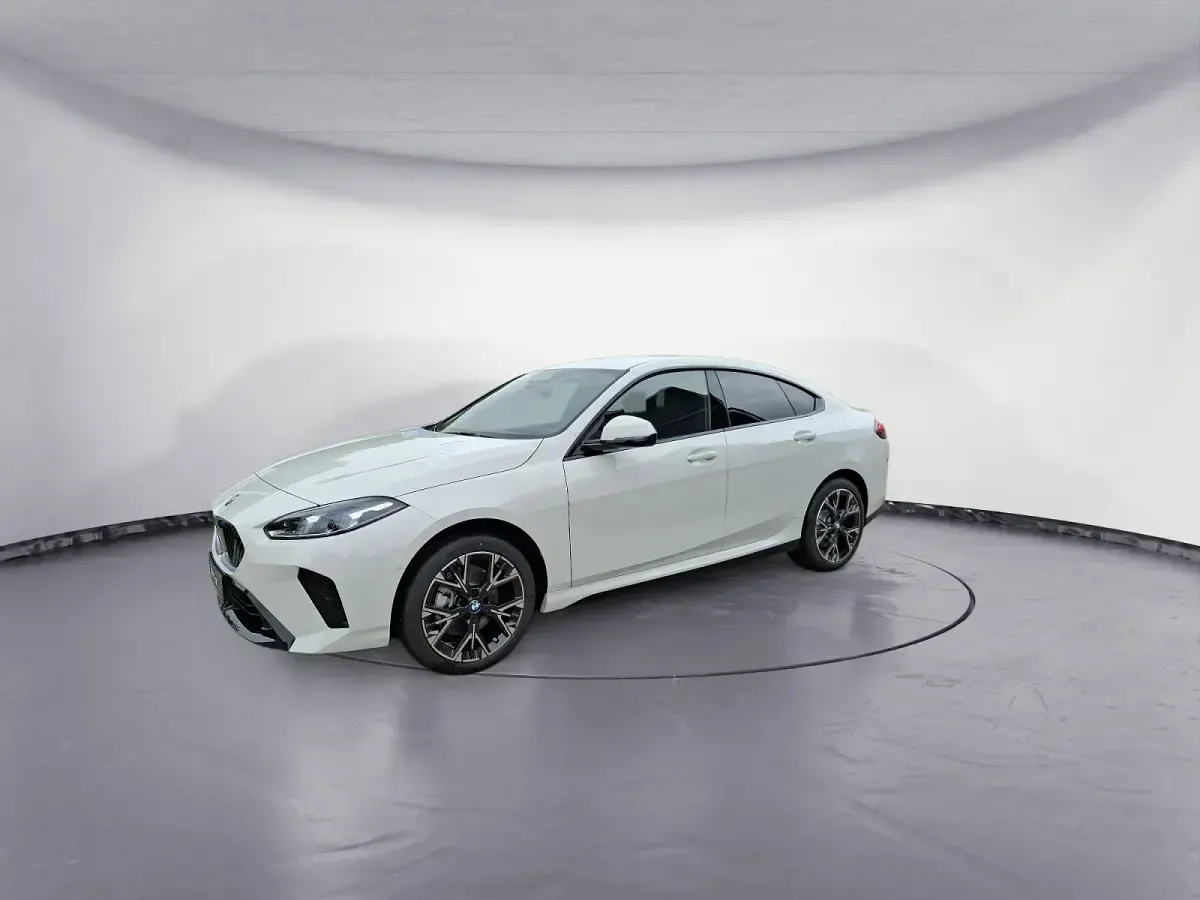 Neu BMW 216 M Sport 122 PS (89 kW) 2026 Weiß Coupé