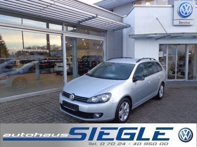 Silber metallic Gebraucht 2012 VW Golf VII Match Kombi | 9.980 € (Etwas zu teuer) - Bild 1/4