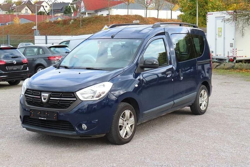 Blau Gebraucht 2019 Dacia Dokker Comfort Van | 9.950 € (Guter Preis) - Bild 1/4