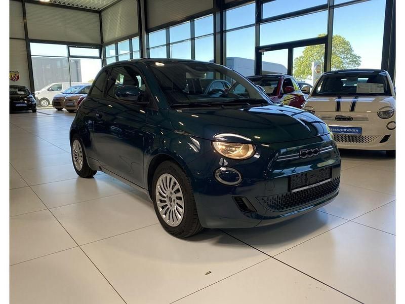 Gebraucht Fiat 500e Basis 86 kW (118 PS) 2023 Colore esterno (ozean grün) Kleinwagen