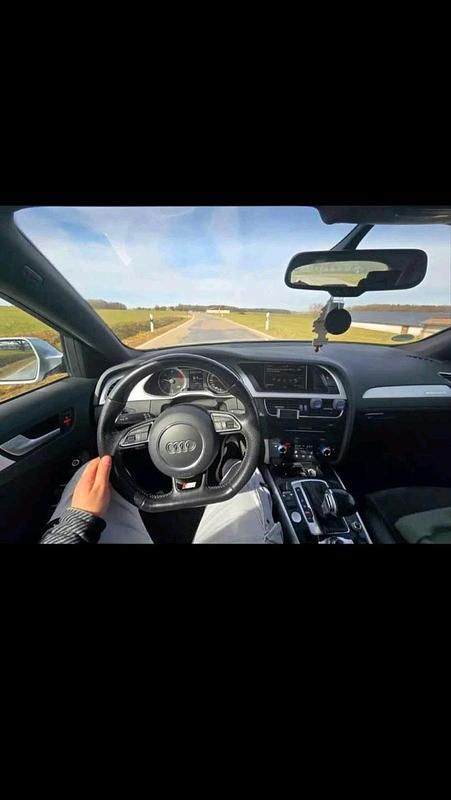 Gebraucht Audi A4 S-Line 177 PS (130 kW) 2015 Silber Kombi