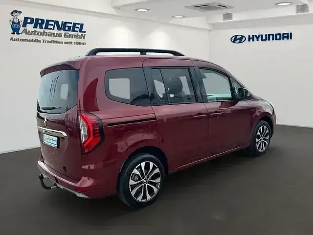Gebraucht Renault Kangoo Techno 131 PS (96 kW) 2023 Braun Van / Kleinbus