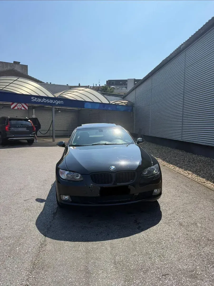 Gebraucht BMW 320 Sport Line 170 PS (125 kW) 2008 Schwarz Coupé
