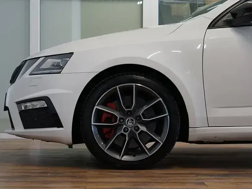 Gebraucht Skoda Octavia RS 230 PS (169 kW) 2017 Weiß Kombi