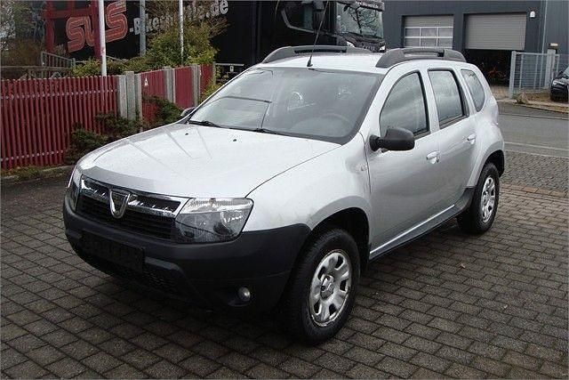 Second-hand Dacia Duster 110 CP (80 kW) 2012 Argintiu SUV