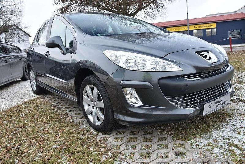 Gebraucht Peugeot 308 Premium 120 PS (88 kW) 2011 Lack grau shark/metalliclacki Limousine