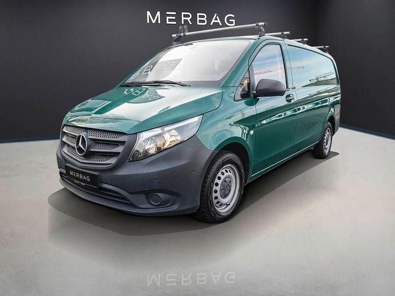 Gebraucht Mercedes Vito 88 PS (64 kW) 2018 Orchidgrün Van