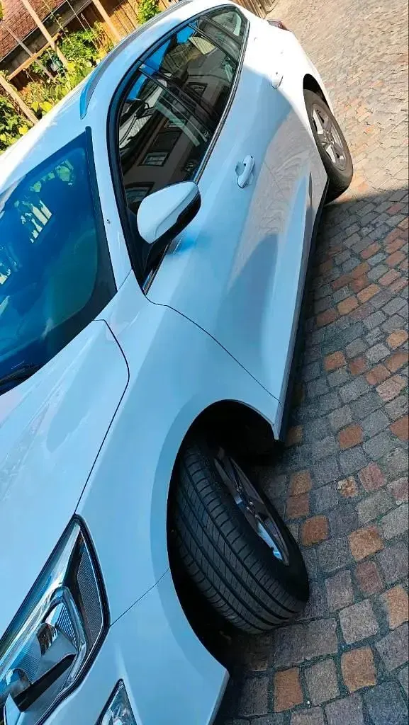Gebraucht Ford Focus 95 PS (69 kW) 2019 Weiß Kombi