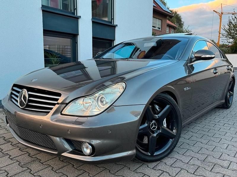 Gebraucht Mercedes CLS63 AMG AMG 514 PS (378 kW) 2007 Braun Coupé