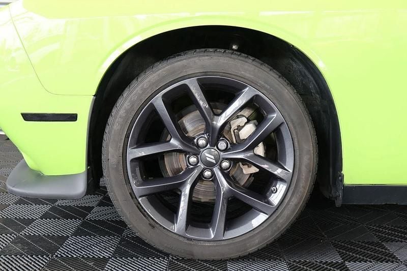 Gebraucht Dodge Challenger SXT 309 PS (227 kW) 2024 Grün Coupé