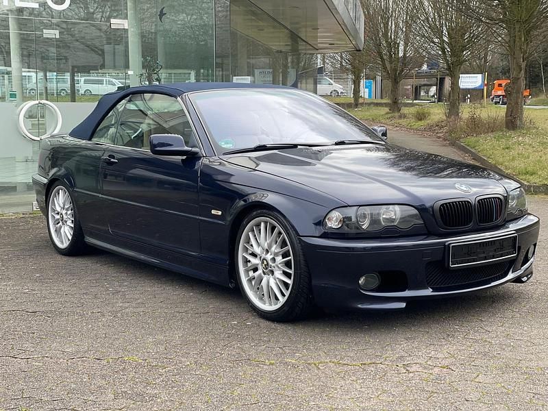 Gebraucht BMW 325 Cabriolet 192 PS (141 kW) 2001 Blau Cabrio