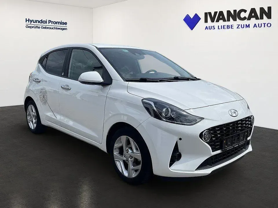 Gebraucht Hyundai i10 Prime 84 PS (61 kW) 2022 Weiß Kleinwagen