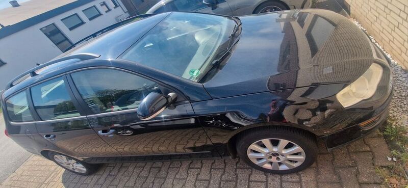 Schwarz Gebraucht 2009 VW Passat Individual Limousine | 2.500 € (Superpreis) - Bild 1/1
