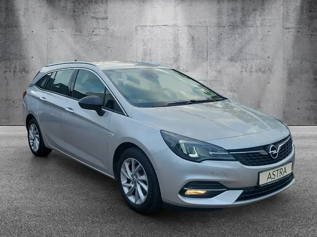 Usata Opel Astra Elegance 122 CV (89 kW) 2022 Argento Utilitaria
