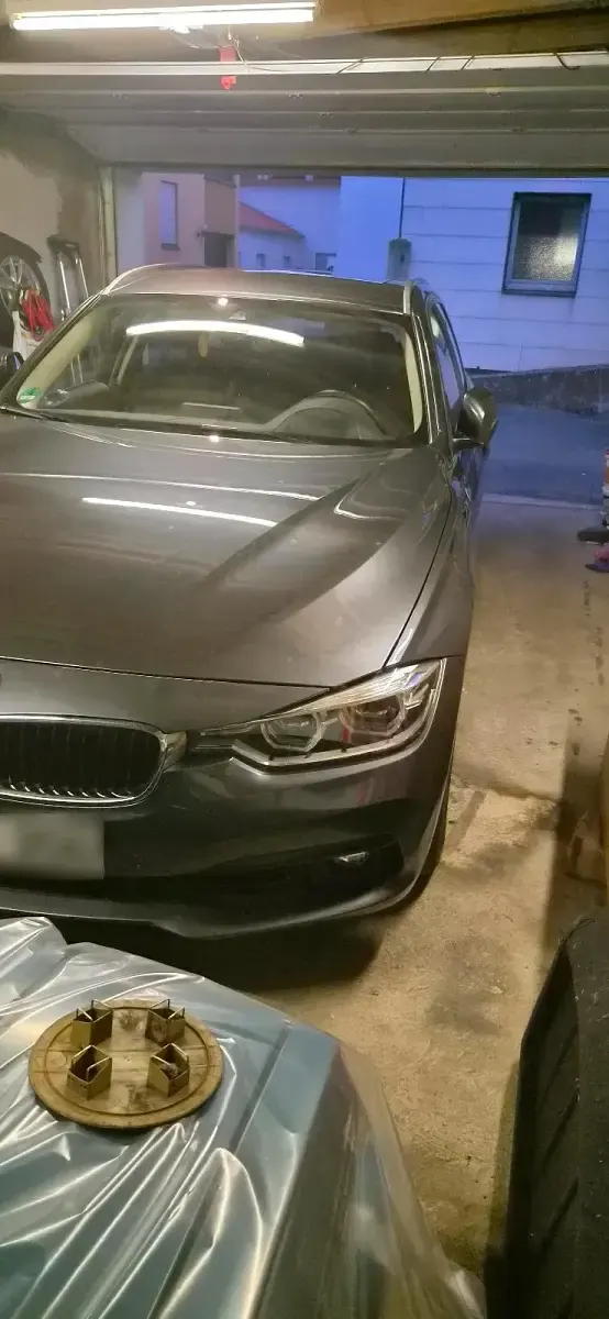Gebraucht BMW 320 184 PS (135 kW) 2017 Grau Kombi