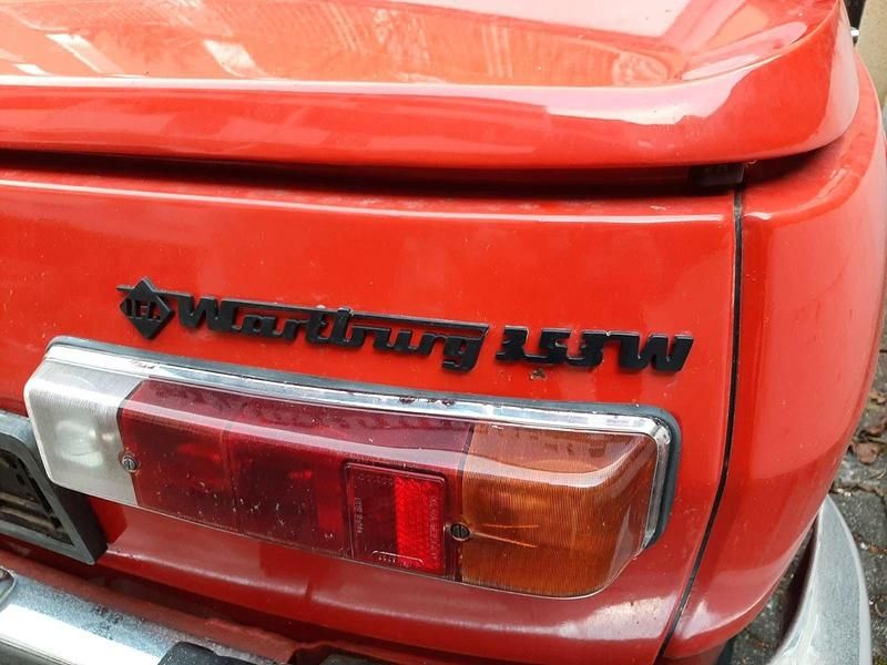 Gebraucht 1981 Wartburg 353 Limousine | 3.333 € - Bild 1/4