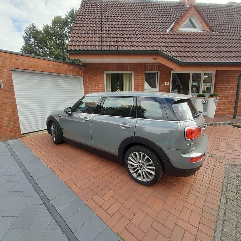 Grau Gebraucht 2018 Mini One Clubman Pepper Kombi | 12.800 € (Guter Preis) - Bild 1/4