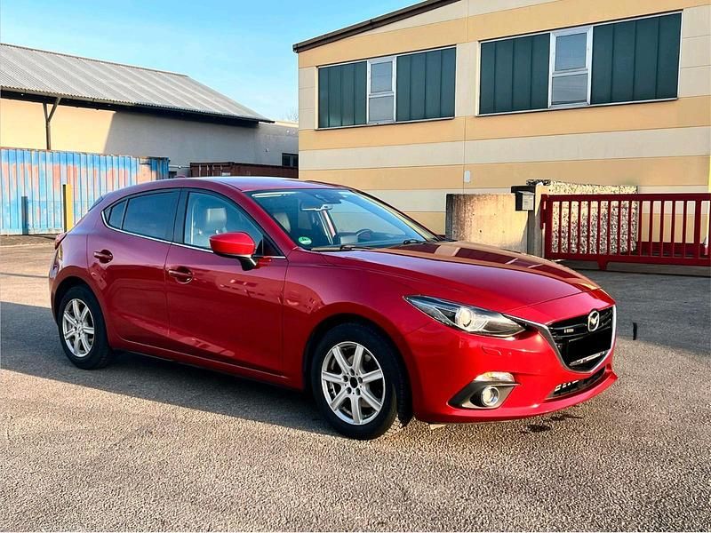 Gebraucht Mazda 3 Inclusive 150 PS (110 kW) 2014 Rot Limousine