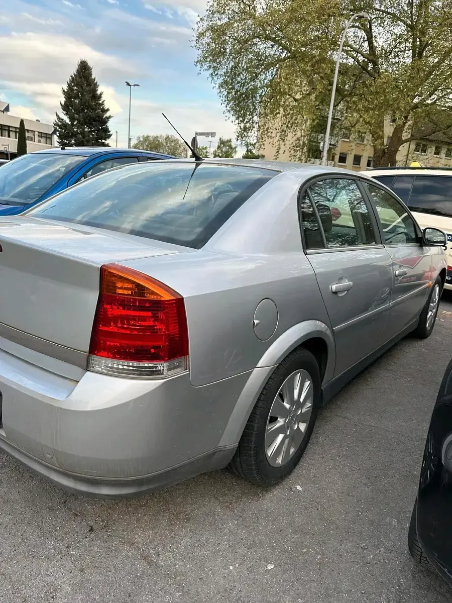 Gebraucht Opel Vectra 122 PS (89 kW) 2002 Silber Limousine
