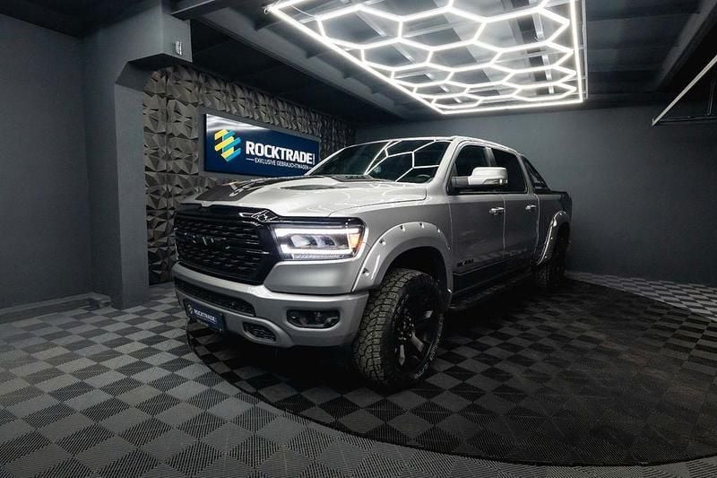 Grau Gebraucht 2022 Dodge Ram Abholung | 45.990 € (Superpreis) - Bild 1/4