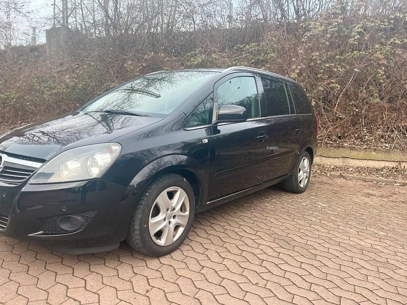 Gebraucht Opel Zafira 125 PS (91 kW) 2011 Schwarz Van / Kleinbus