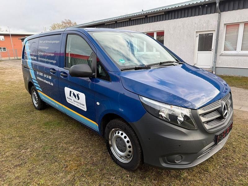 Gebraucht Mercedes Vito 136 PS (100 kW) 2018 Blau Van