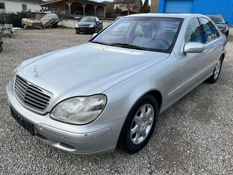Brillantsilber metalliclack Gebraucht 1999 Mercedes S320 Limousine | 7.999 € (Teuer) - Bild 1/4