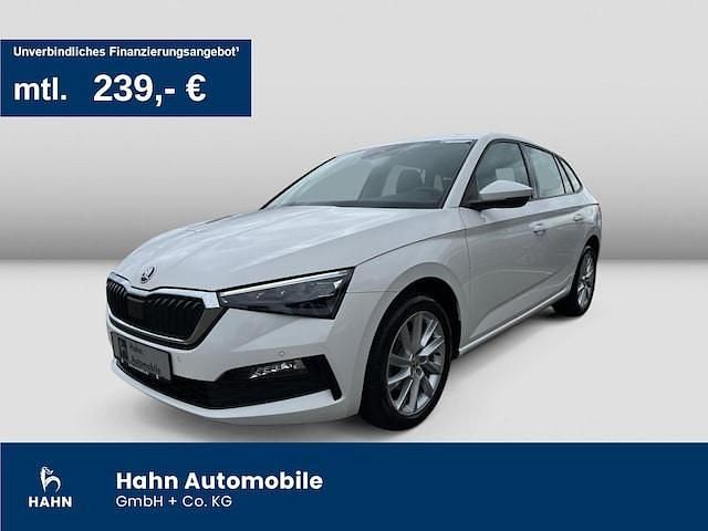 Weiß Gebraucht 2021 Skoda Scala Style Kleinwagen | 18.830 € (Etwas zu teuer) - Bild 1/3