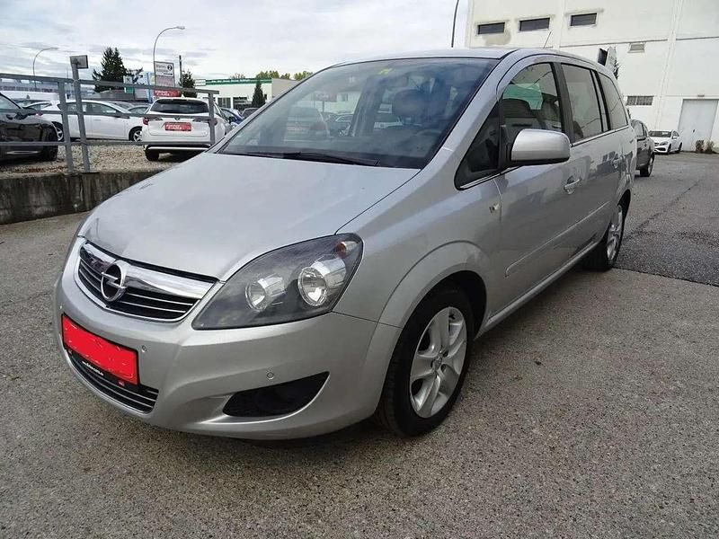 Silber Gebraucht 2011 Opel Zafira Family Van / Kleinbus | 5.650 € (Fairer Preis) - Bild 1/4