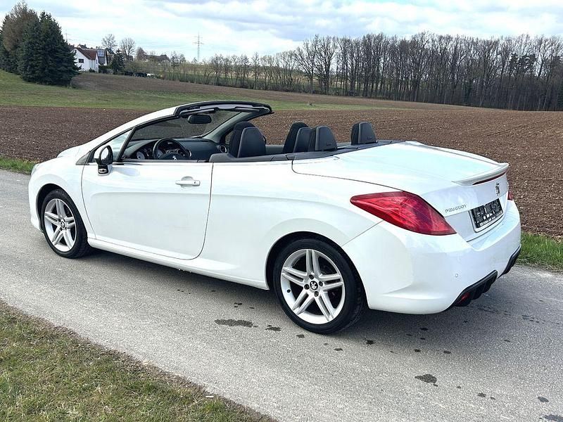 Gebraucht Peugeot 308 CC Active 111 PS (81 kW) 2012 Weiß Cabrio