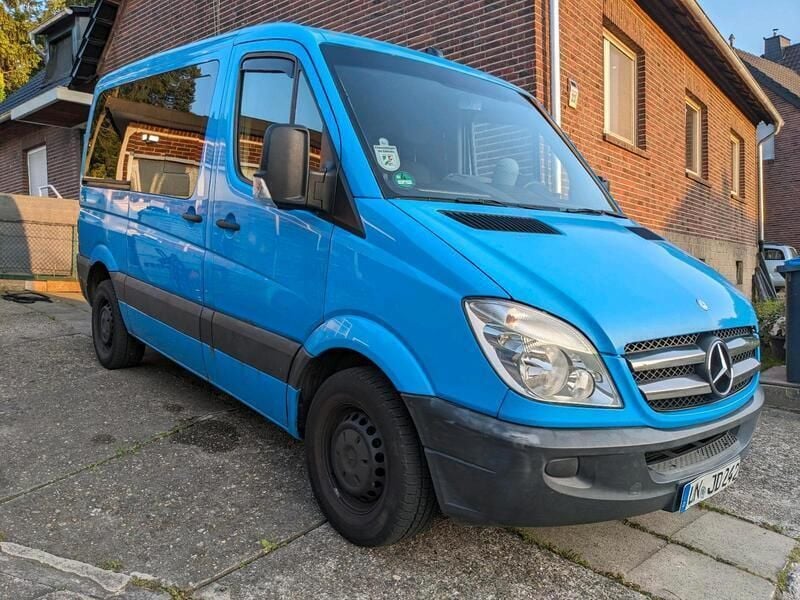 Blau Gebraucht 2009 Mercedes Sprinter Van | 10.500 € - Bild 1/4
