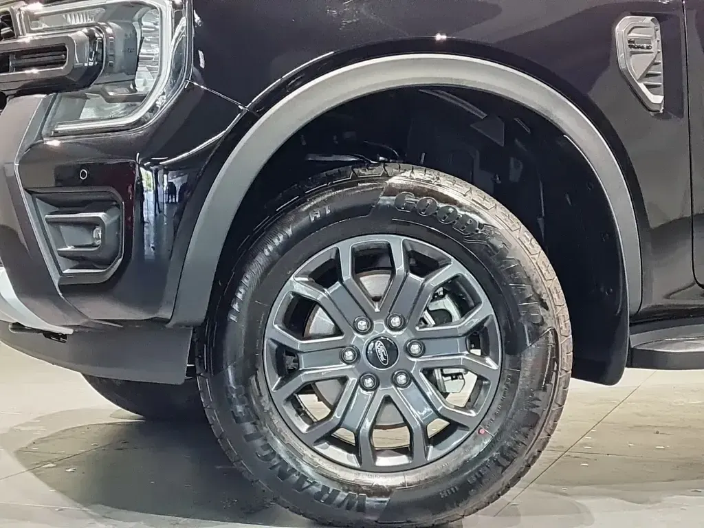 Neu Ford Ranger Wildtrack 241 PS (177 kW) 2026 Schwarz, agateblack met. Pickup