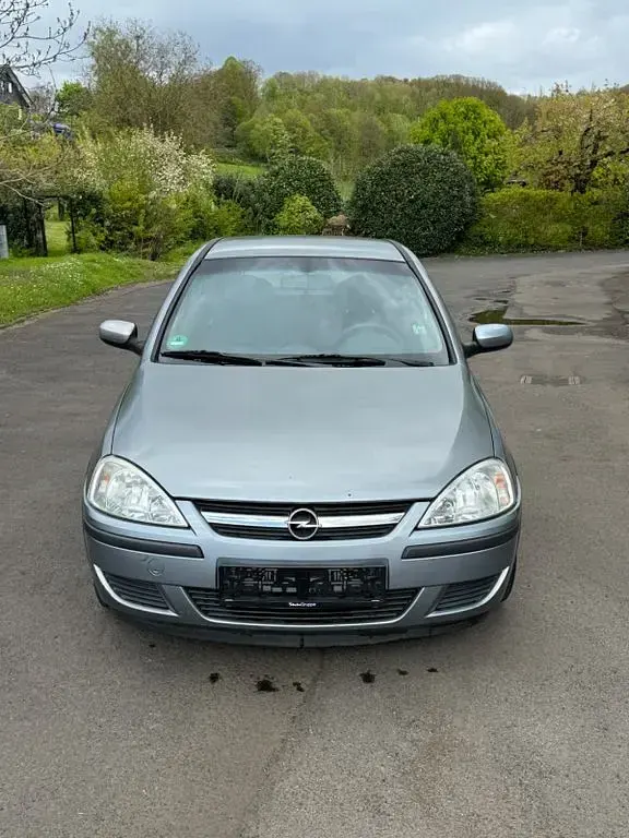 Gebraucht Opel Corsa 75 PS (55 kW) 2004 Silber Kleinwagen