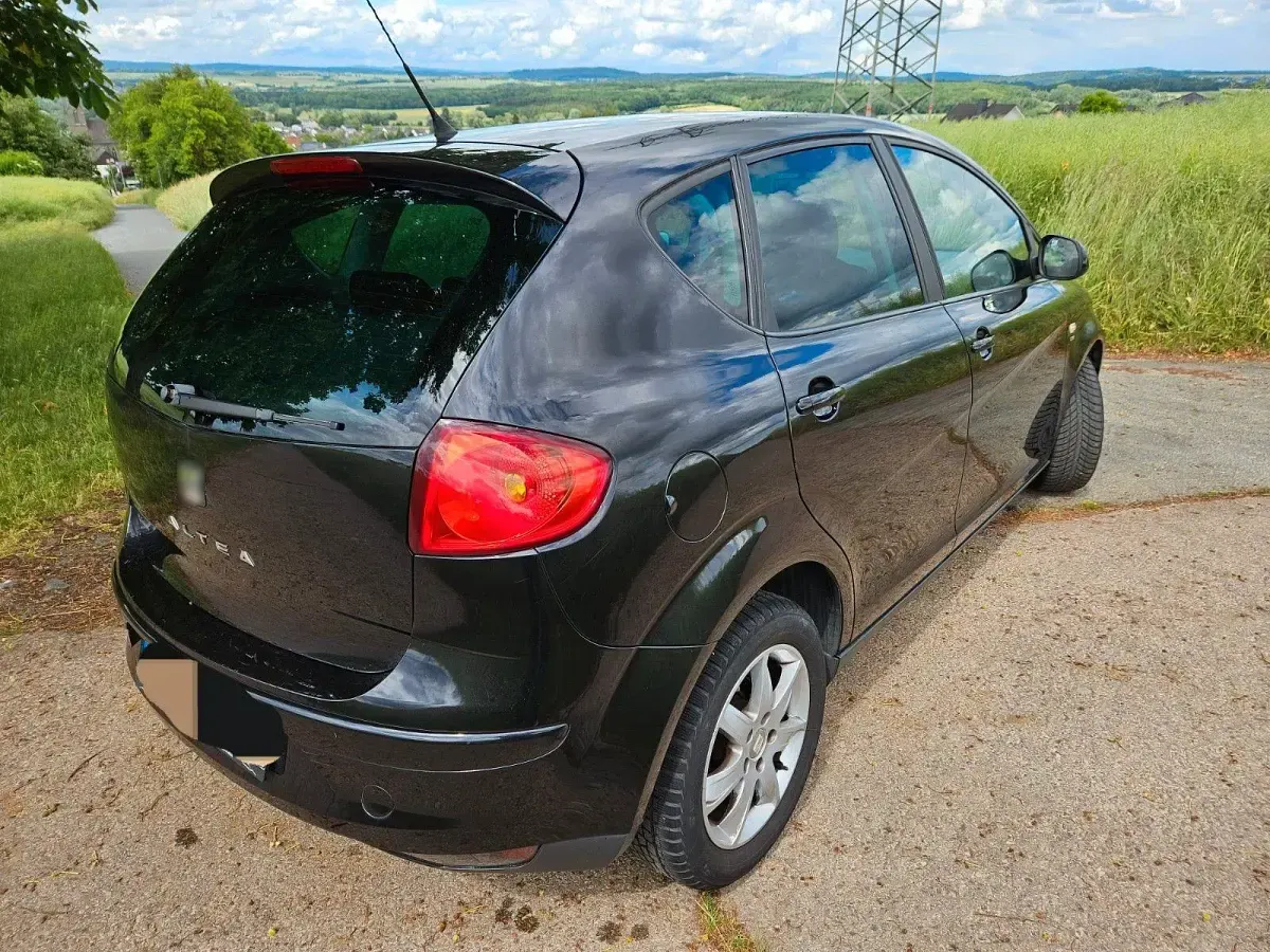 Gebraucht Seat Altea 105 PS (77 kW) 2011 Schwarz Van / Kleinbus