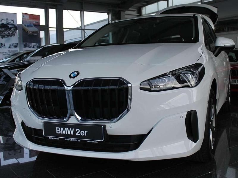 Alpinweis Gebraucht 2024 BMW 218 Active Tourer Van / Kleinbus | 33.330 € (Etwas zu teuer) - Bild 1/4