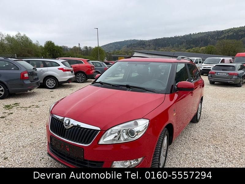 Gebraucht Skoda Fabia Fresh 105 PS (77 kW) 2013 Rot Kombi