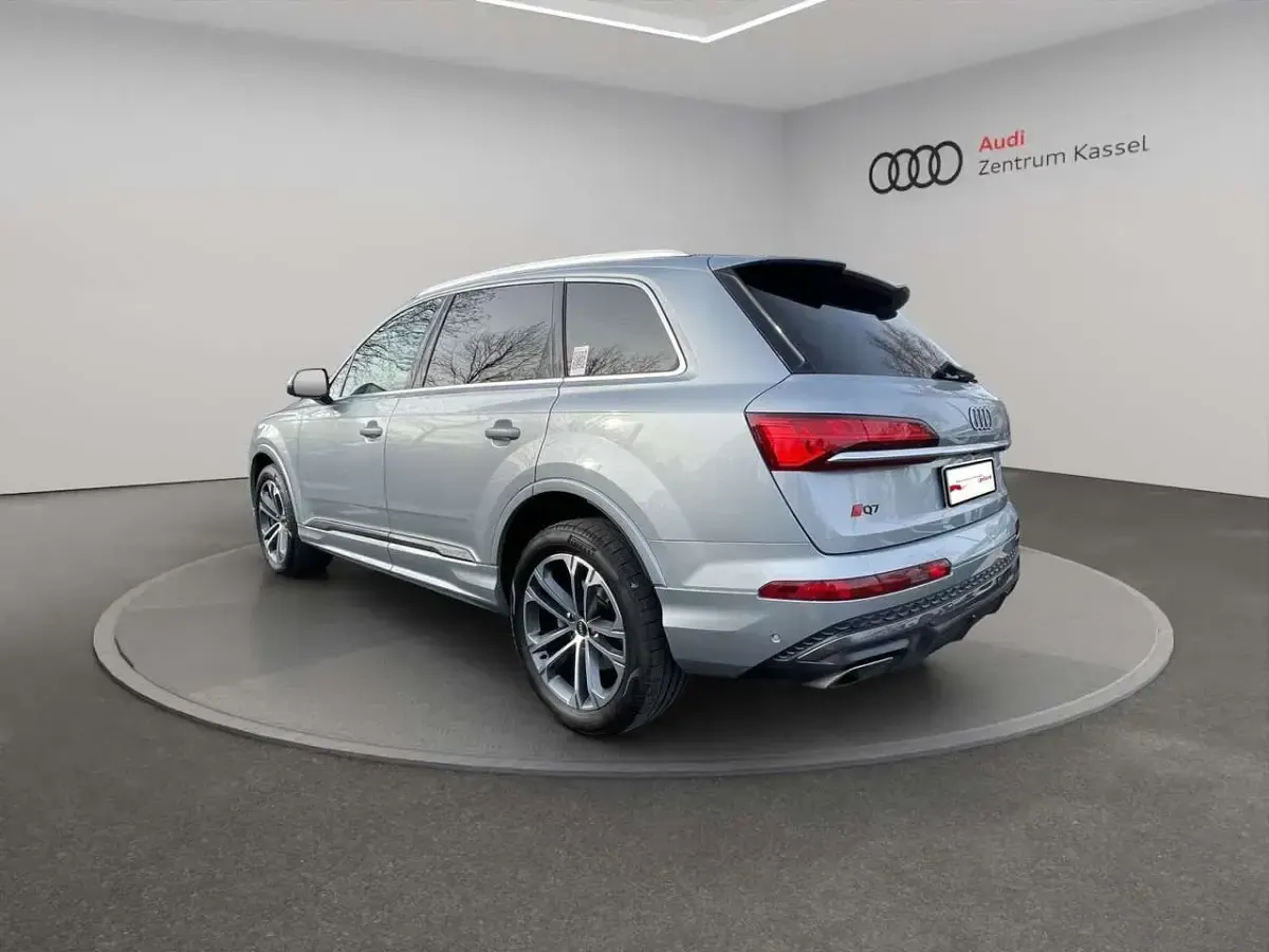 Gebraucht Audi Q7 S-Line 286 PS (210 kW) 2023 Satellitsilber metallic SUV