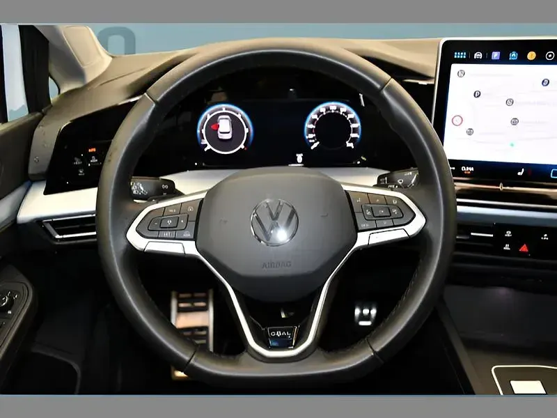 Gebraucht VW Golf VIII 150 PS (110 kW) 2025 Weiß Kleinwagen