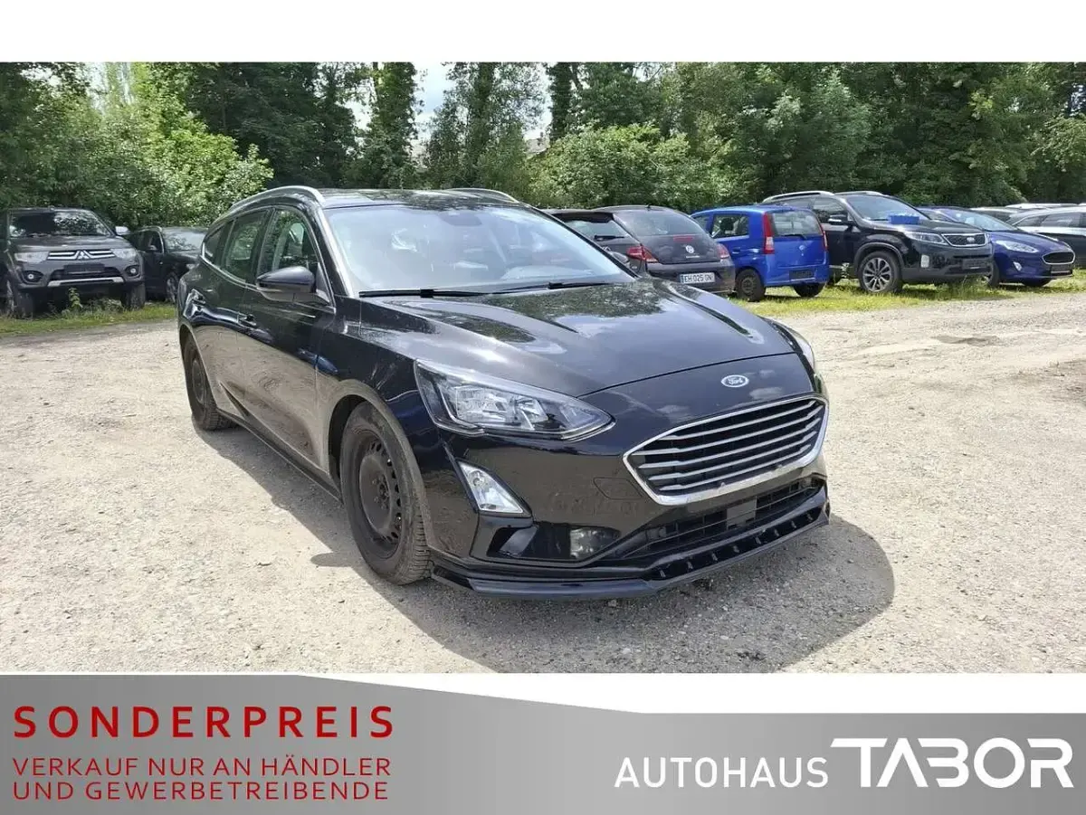 Gebraucht Ford Focus Cool & Connect 95 PS (69 kW) 2020 Agate black Kombi