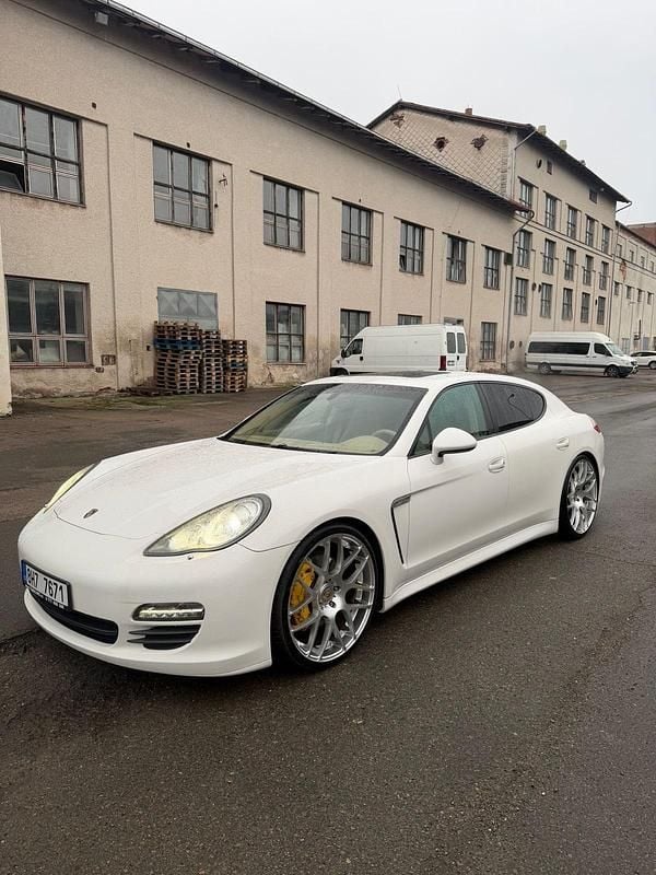 Gebraucht Porsche Panamera 300 PS (220 kW) 2011 Weiß Limousine