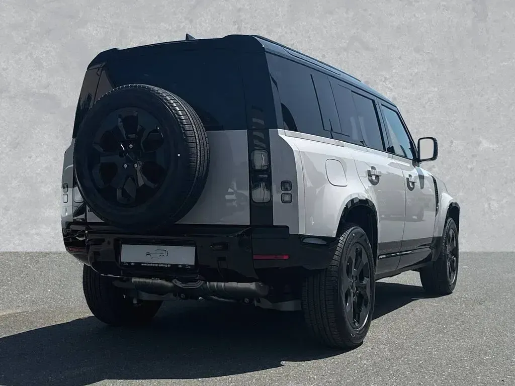 Gebraucht Land Rover Defender SE Dynamic 249 PS (183 kW) 2026 Grau SUV