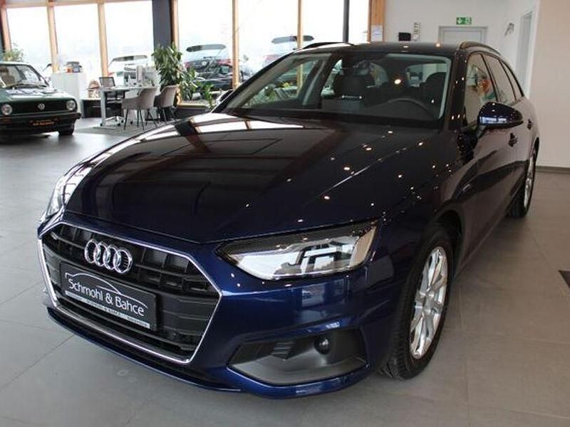 Navarrablau metallic Gebraucht 2023 Audi A4 Basis Kombi | 28.990 € (Guter Preis) - Bild 1/4