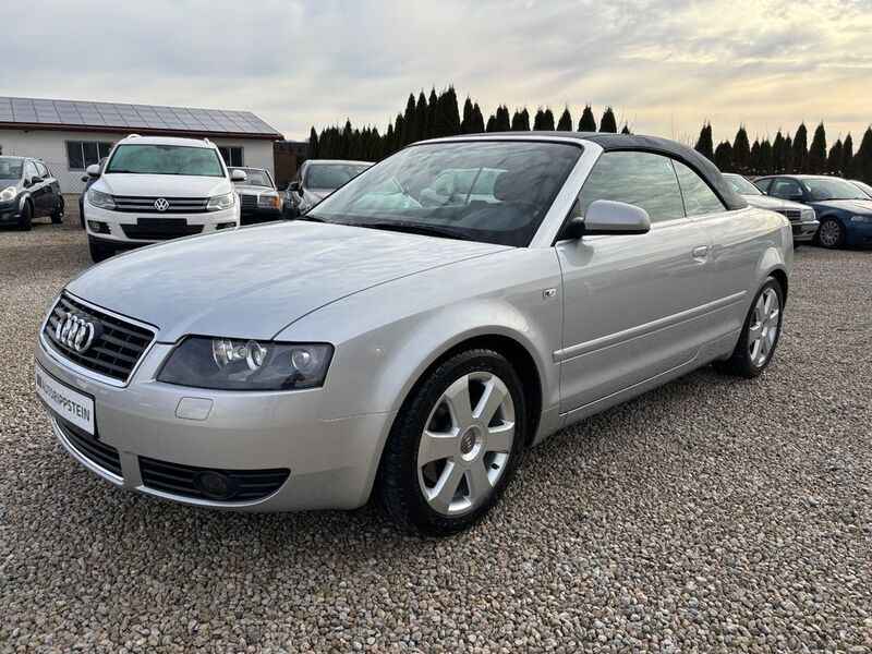 Silber Gebraucht 2002 Audi A4 Cabriolet Design Cabrio | 14.900 € - Bild 1/4
