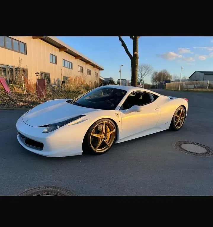 Gebraucht Ferrari 458 566 PS (416 kW) 2011 Weiß
