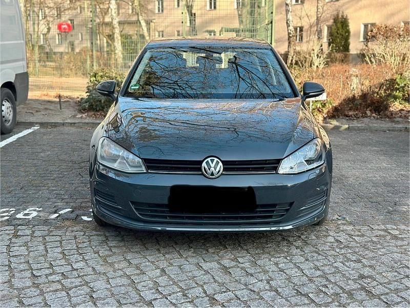 Gebraucht VW Golf 140 PS (102 kW) 2014 Grau Limousine