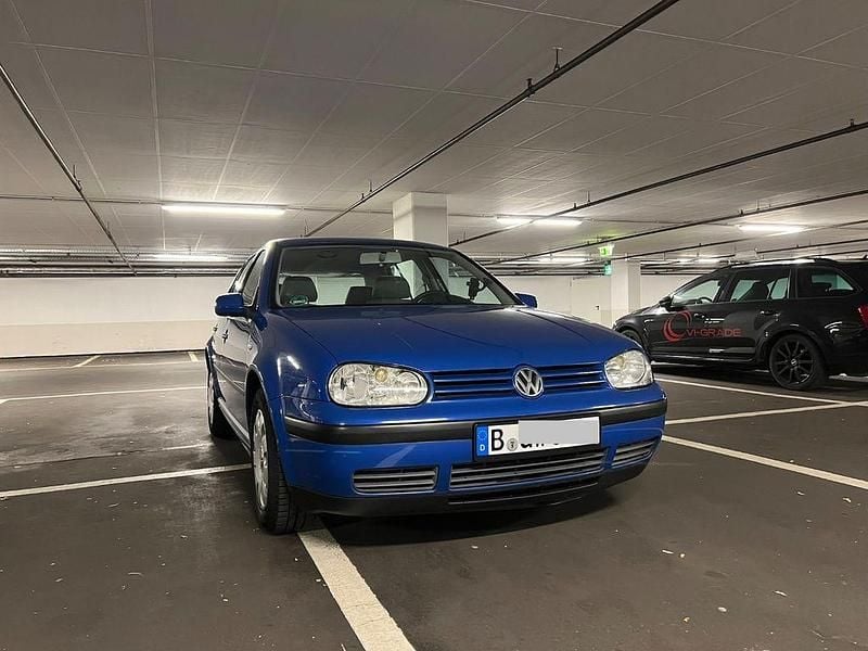 Blau Gebraucht 2001 VW Golf IV Basis Kombi | 750 € (Guter Preis) - Bild 1/4