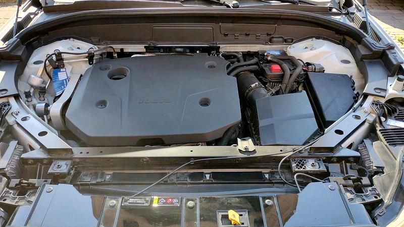 Gebraucht Volvo XC60 197 PS (144 kW) 2022 Weiß SUV