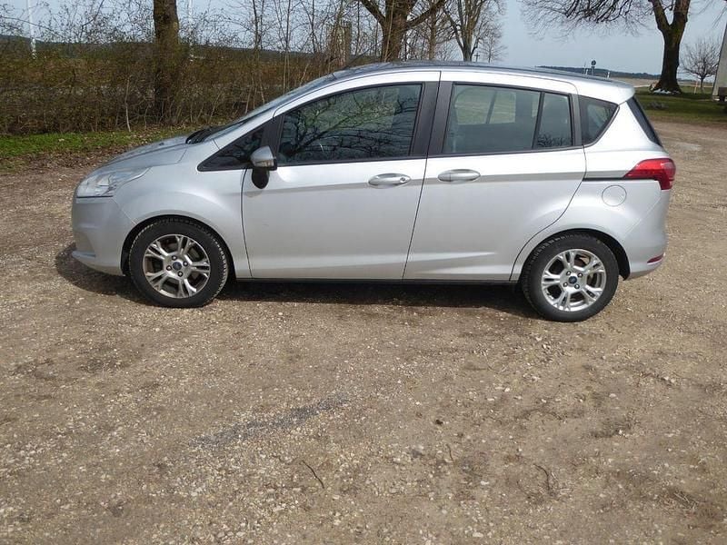 Gebraucht Ford B-MAX SYNC Edition 101 PS (74 kW) 2014 Silber Van / Kleinbus