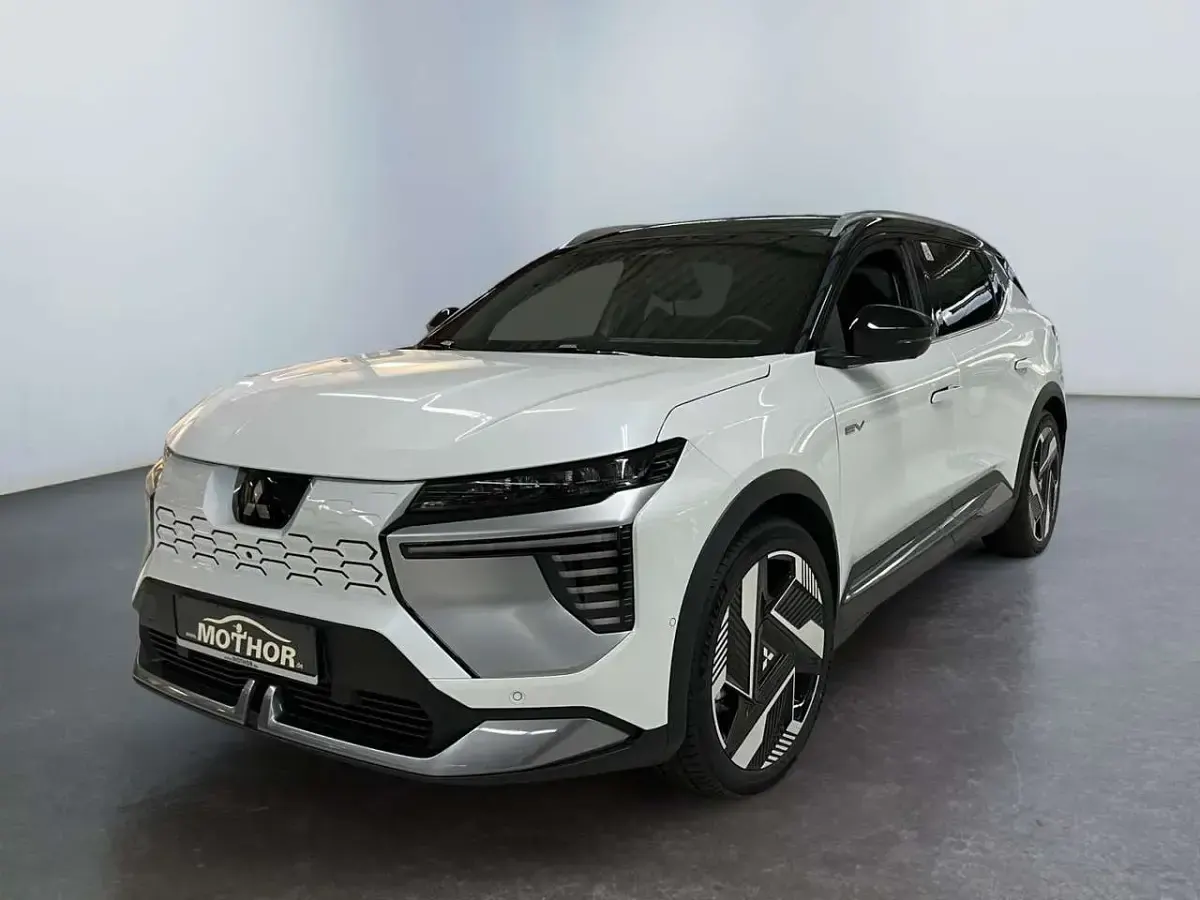 Neu Mitsubishi Eclipse 160 kW (218 PS) 2026 Xui (himalayaweiß / onyxschw Limousine